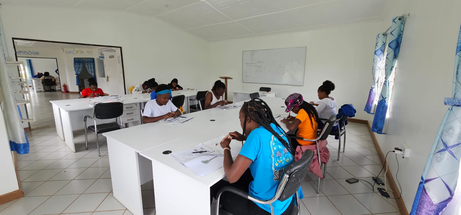 Wide view of a practical class